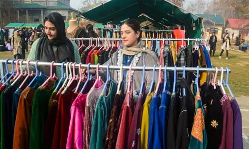 Srinagar में मौसम की पहली बार शून्य से नीचे की रात Srinagar में मौसम की पहली बार शून्य से नीचे की रात