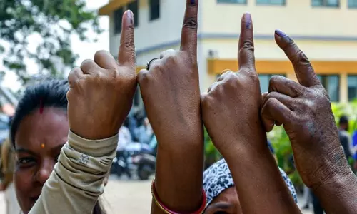 Exit Poll: महाराष्ट्र और झारखंड में भाजपा-एनडीए गठबंधन को सरकार बनाने का भरोसा Exit Poll: महाराष्ट्र और झारखंड में भाजपा-एनडीए गठबंधन को सरकार बनाने का भरोसा