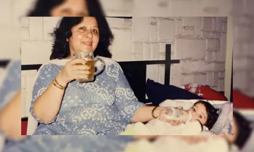 एक हाथ में बीयर का गिलास और दूसरे हाथ में दूध की बोतल लिए एक्ट्रेस ने अपनी दादी के साथ फोटो शेयर की