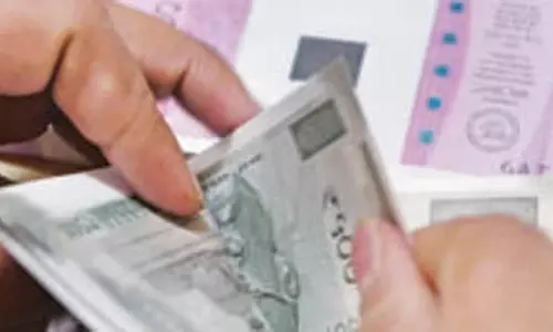 Karnataka में लोकायुक्त ने चार सरकारी अधिकारियों पर छापे मारे