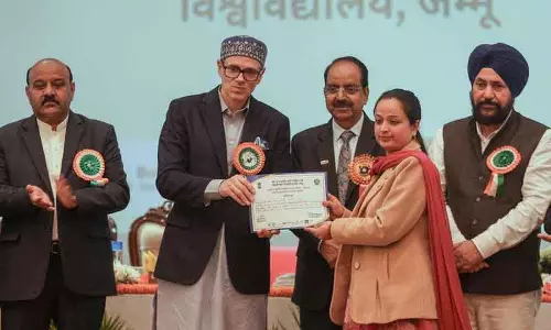 Omar ने अर्थव्यवस्था को बढ़ावा देने के लिए कृषि को व्यवहार्य विकल्प बनाने का आह्वान किया