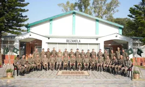 Jammu: राष्ट्रीय राइफल्स की बैठक में आतंकवाद से निपटने के उपायों पर चर्चा हुई
