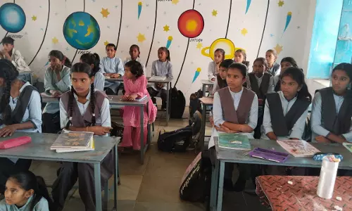 Dungarpur: चाइल्ड हेल्पलाइन ने बच्चों को दी 1098 नंबर की जानकारी