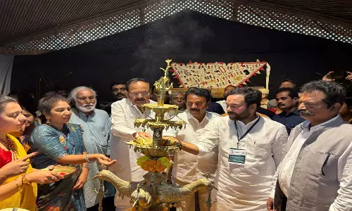 वेंकैया नायडू ने Hyderabad में लोकमंथन प्रदर्शनी का उद्घाटन किया