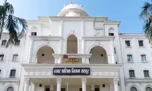 आयुक्त अबिनाष मिश्रा ने जोन 9 में पार्षदों के साथ चर्चा की