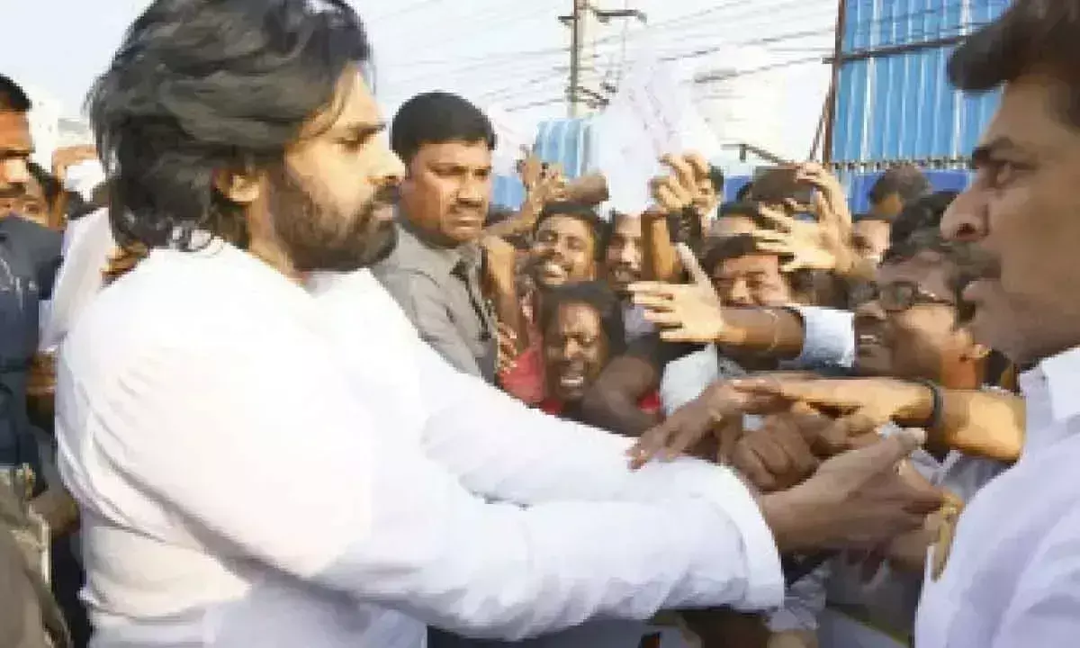 Medical एवं स्वास्थ्य कर्मचारियों ने समस्या के समाधान के लिए उपमुख्यमंत्री को धन्यवाद दिया Medical एवं स्वास्थ्य कर्मचारियों ने समस्या के समाधान के लिए उपमुख्यमंत्री को धन्यवाद दिया