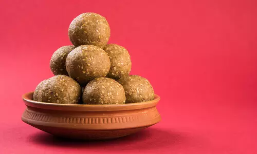 ओट्स लड्डू रेसिपी