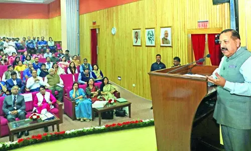 Dr. Jitendra ने प्रतिरोधी संक्रमणों के लिए भारत का पहला स्वदेशी एंटीबायोटिक नेफिथ्रोमाइसिन लॉन्च किया