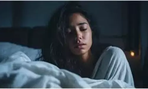 Lifestyle: सोने से पहले भूलकर भी न करें यह गलतियां Lifestyle: सोने से पहले भूलकर भी न करें यह गलतियां