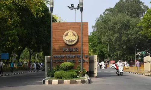 समिति ने PGI में क्लर्कों की भर्ती में अनियमितताओं की ओर ध्यान दिलाया समिति ने PGI में क्लर्कों की भर्ती में अनियमितताओं की ओर ध्यान दिलाया