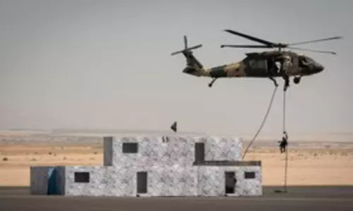 Jordan ने गाजा में सहायता पहुंचाने के लिए हेलीकॉप्टर का बेड़ा भेजा
