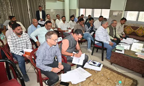 Jaipur: जन स्वास्थ्य अभियांत्रिकी विभाग मंत्री कन्हैयालाल ने विभागीय अधिकारियों समीक्षा बैठक