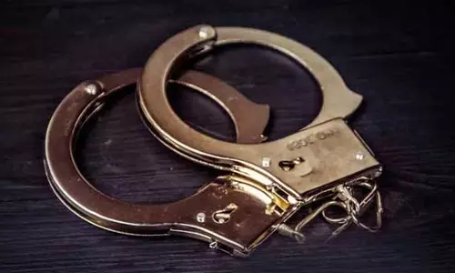 नशीले पदार्थ की तस्करी के आरोप में पांच लोग गिरफ्तार, 1.1 किलोग्राम मारिजुआना जब्त