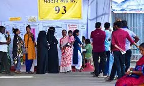 2 और एग्जिट पोल में महाराष्ट्र में एनडीए की भारी जीत का अनुमान 2 और एग्जिट पोल में महाराष्ट्र में एनडीए की भारी जीत का अनुमान