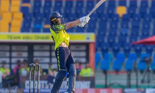 Abu Dhabi T10: फिल साल्ट की शानदार पारी की बदौलत अबू धाबी टीम ने दर्ज की बड़ी जीत
