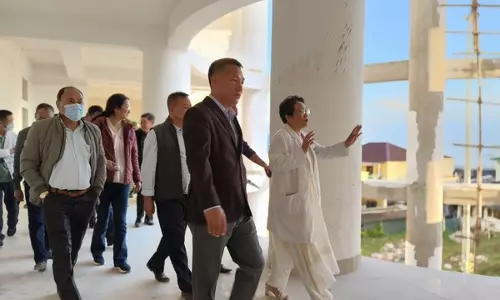 Nagaland के स्वास्थ्य मंत्री ने लोंगलेंग जिला अस्पताल का किया निरीक्षण Nagaland के स्वास्थ्य मंत्री ने लोंगलेंग जिला अस्पताल का किया निरीक्षण