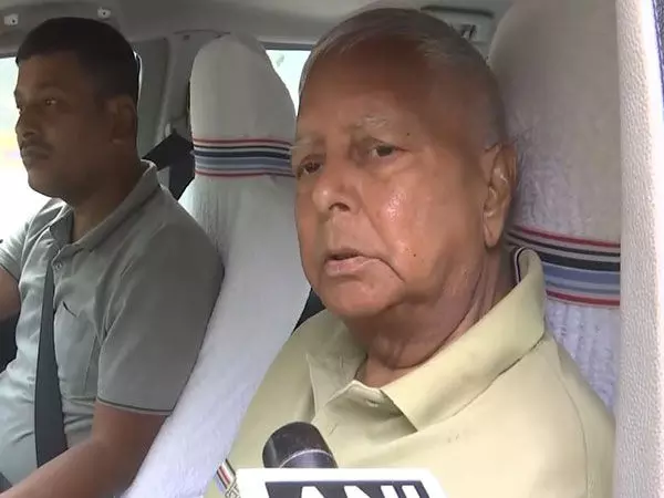 राहुल गांधी ने सही कहा है कि अडानी को गिरफ्तार किया जाना चाहिए: Lalu Prasad Yadav