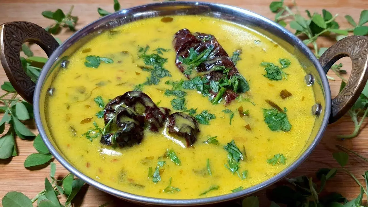 Methi kadhi: सर्दियों में बनायें गरमागरम मेथी कढ़ी,मिलेगा गजब का तरीका