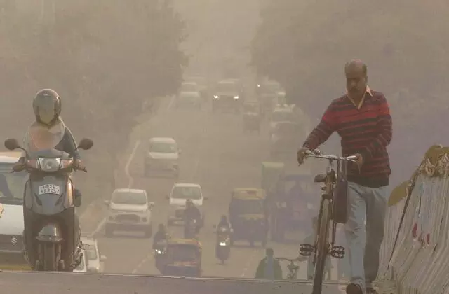 Haryana:  8 जिलों में AQI 400 के पार, 4 जिलों में धुंध का येलो अलर्ट