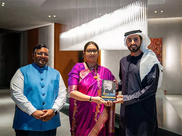 UAE: शेख राशिद बिन हुमैद अल नुआइमी द्वारा आयोजित भारत-यूएई आर्थिक वार्ता में स्मृति ईरानी शामिल हुईं