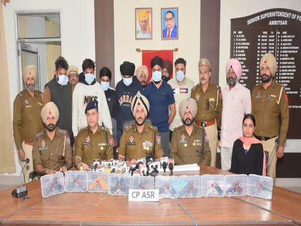 पुलिस ने हथियार तस्करी मॉड्यूल का भंडाफोड़ किया, Amritsar में 6 लोग गिरफ्तार