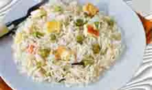 Easy Recipe:  घर पर बनाएं रेस्टोरेंट जैसा मटर पनीर पुलाव