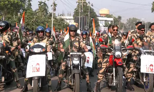 BSF Tripura ने स्थापना दिवस मनाने के लिए मोटरसाइकिल रैली का आयोजन किया