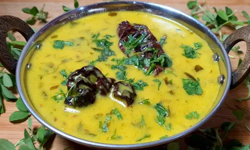 Methi kadhi: सर्दियों में बनायें गरमागरम मेथी कढ़ी,मिलेगा गजब का तरीका Methi kadhi: सर्दियों में बनायें गरमागरम मेथी कढ़ी,मिलेगा गजब का तरीका