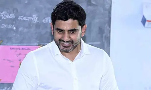आंध्र के मंत्री लोकेश ने कहा- YSRC नेताओं ने IT में हिस्सेदारी मांगी थी आंध्र के मंत्री लोकेश ने कहा- YSRC नेताओं ने IT में हिस्सेदारी मांगी थी