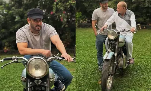 Salman Khan ने पिता सलीम खान की पहली बाइक के साथ तस्वीरें शेयर कीं Salman Khan ने पिता सलीम खान की पहली बाइक के साथ तस्वीरें शेयर कीं
