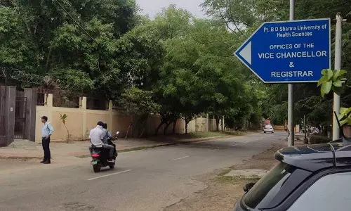 स्वास्थ्य विश्वविद्यालय के कुलपति और PGIMS प्रमुख का कार्यकाल समाप्त स्वास्थ्य विश्वविद्यालय के कुलपति और PGIMS प्रमुख का कार्यकाल समाप्त