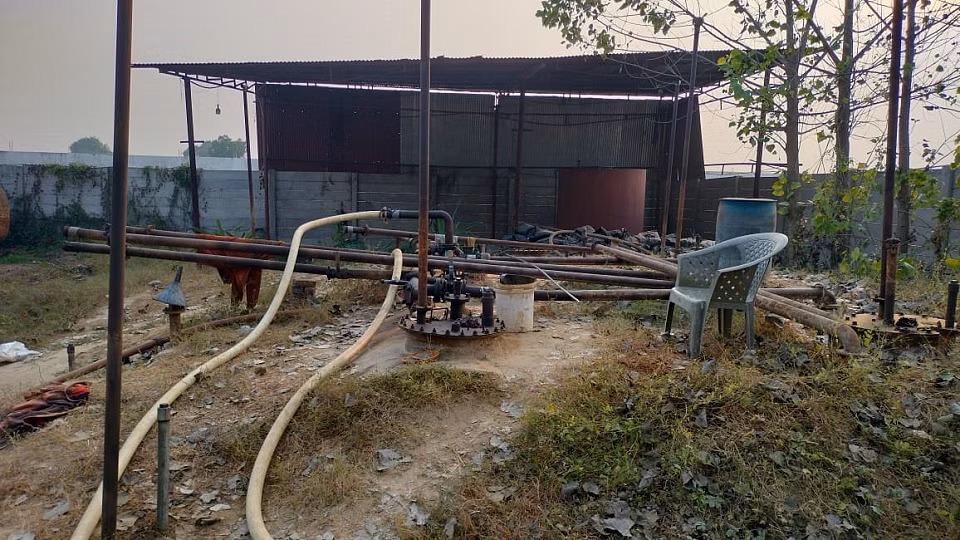 Meerut: रिफाइनरी ने अपनी पहली रिपोर्ट पेट्रोलियम मंत्रालय को भेजी Meerut: रिफाइनरी ने अपनी पहली रिपोर्ट पेट्रोलियम मंत्रालय को भेजी