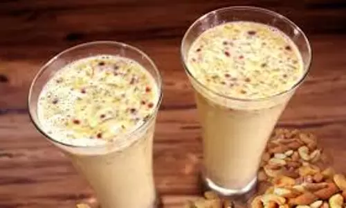 Dry fruit मिल्क शेक से करें दिन की हेल्दी और एनर्जेटिक शुरुआत
