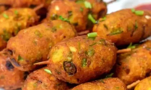 थाई स्टीम्ड कॉर्न बॉल्स रेसिपी