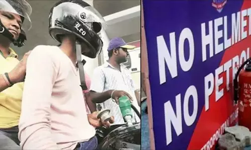 Assam : कामरूप जिले में “सीट बेल्ट/हेलमेट नहीं तो ईंधन नहीं नियम लागू Assam : कामरूप जिले में “सीट बेल्ट/हेलमेट नहीं तो ईंधन नहीं नियम लागू