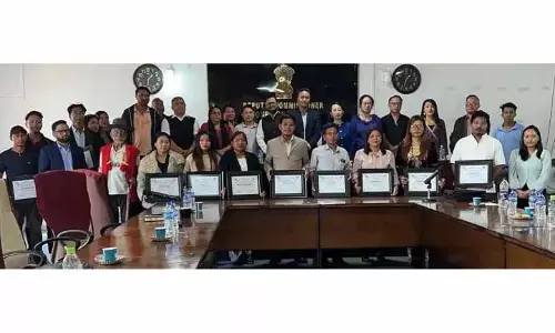 Nagaland : चेन वेत्न्यू को मोन में पहला तंबाकू मुक्त गांव घोषित किया गया Nagaland : चेन वेत्न्यू को मोन में पहला तंबाकू मुक्त गांव घोषित किया गया