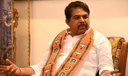 वक्फ संपत्ति विवाद को लेकर Karnataka सरकार के खिलाफ भाजपा ने किया प्रदर्शन