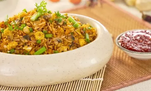 शेज़वान और स्प्रिंग अनियन बटर रेसिपी