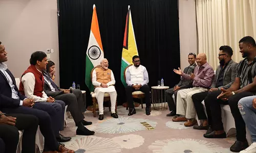 PM Modi ने गुयाना में क्रिकेट सितारों से मुलाकात की