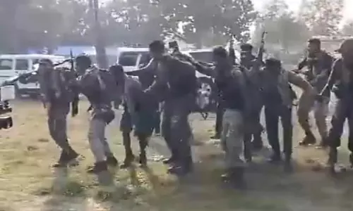 बस्तरिया गाने पर झूमे DRG जवान, आज सुकमा में मिली है बड़ी सफलता
