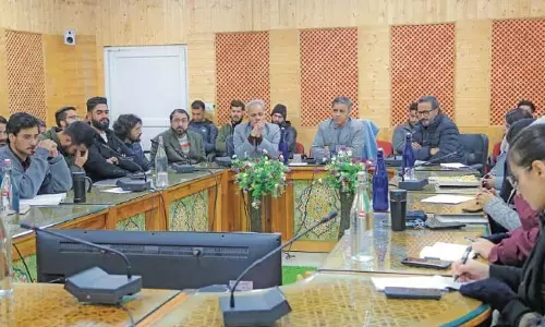 Jammu: रचनात्मक लेखन पर कार्यशाला आयोजित Jammu: रचनात्मक लेखन पर कार्यशाला आयोजित