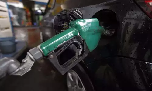 22 नवंबर को Chennai में पेट्रोल, डीजल की कीमतें देखें 22 नवंबर को Chennai में पेट्रोल, डीजल की कीमतें देखें