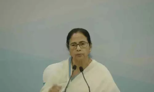 संगठनात्मक फेरबदल, संसद शीतकालीन सत्र की रणनीति पर चर्चा के लिए Trinamool कांग्रेस की बैठक संगठनात्मक फेरबदल, संसद शीतकालीन सत्र की रणनीति पर चर्चा के लिए Trinamool कांग्रेस की बैठक