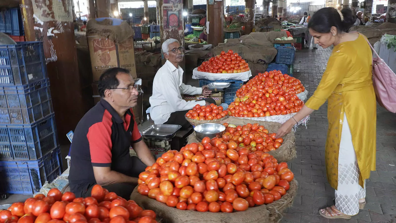 Centre ने टमाटर आपूर्ति श्रृंखला को स्थिर करने के लिए 28 विचारों को वित्त पोषित किया