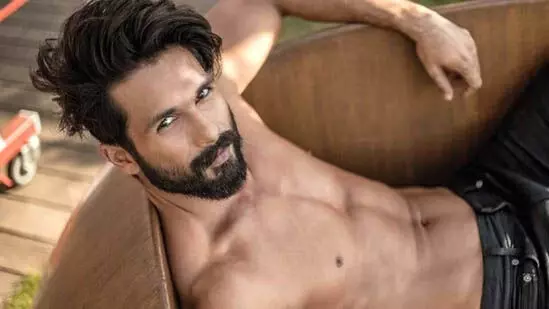 Shahid Kapoor ने 40 की उम्र में भी जवान दिखने के राज बताए