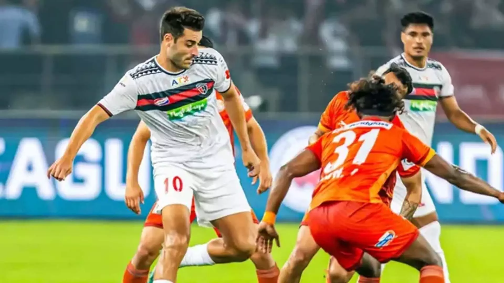 10 खिलाड़ियों वाली NorthEast United ने आईएसएल में पंजाब एफसी को 2-1 से हराया