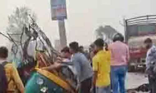 Bihar accident:  तेज रफ्तार ट्रक ने स्कूली बच्चों से भरे टेंपो को मारी टक्कर, 4 की मौत