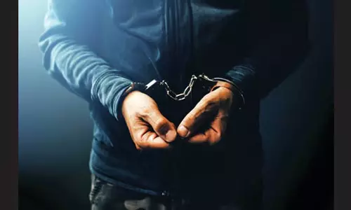 Chandigarh: कार चोरी के आरोप में एसडी कॉलेज का छात्र गिरफ्तार Chandigarh: कार चोरी के आरोप में एसडी कॉलेज का छात्र गिरफ्तार