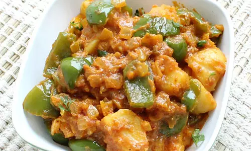 करी शिमला मिर्च रेसिपी
