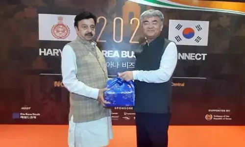 Haryana :मंत्री ने दक्षिण कोरियाई उद्यमियों से निवेश करने का आग्रह किया Haryana :मंत्री ने दक्षिण कोरियाई उद्यमियों से निवेश करने का आग्रह किया